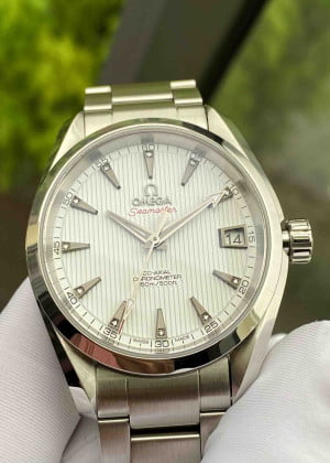 Omega Seamaster Aqua Terra White Dial 231.10.39.21.54.001 Likenew