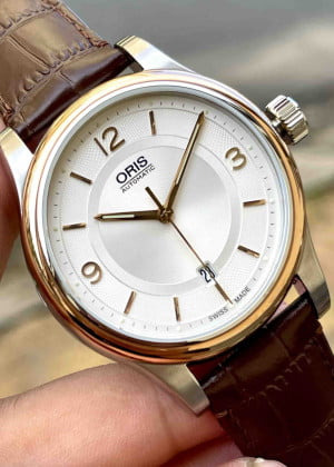 Oris Classic Date 01 733 7594 4331-07 5 20 12 42mm - Like New