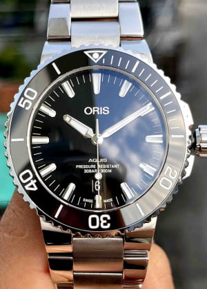 Oris Aquis Date 01 733 7730 4134-07 8 24 05PEB 43.5mm - Used