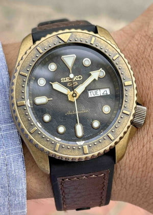 Seiko 5 Sports Automatic SRPE80K1 42.5mm - Likenew