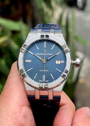 Maurice Lacroix Aikon 42mm Blue AI6008-SS001-430-1 - Used
