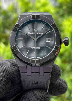 Maurice Lacroix Aikon Full Black 42mm AI6008-PVB01-330-1 - Used