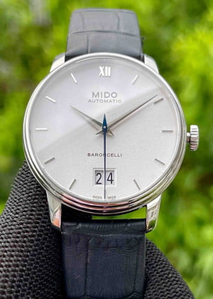 Mido Baroncelli Big Date M027.426.16.018.00 40mm - Used