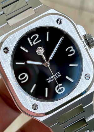 San Martin 40mm Sapphire Automatic SN0074-B - Used
