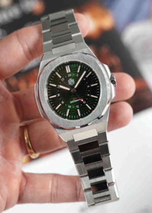 San Martin Nautilus Homage Sapphire 41mm SN0075 - Used