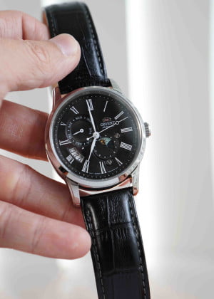 Orient Sun And Moon Gen 3 RA-AK0010B10B - Like New
