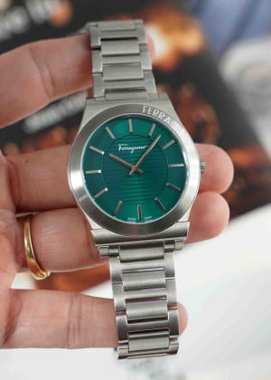 Salvatore Ferragamo Green Dial SFMP00222 41mm - Like New