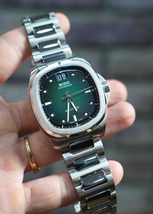 Mido TV Big Date Green M049.526.11.091.00 - Used