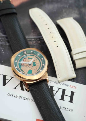 Bulova Accutron 97A111 42mm Quartz Movement - Used