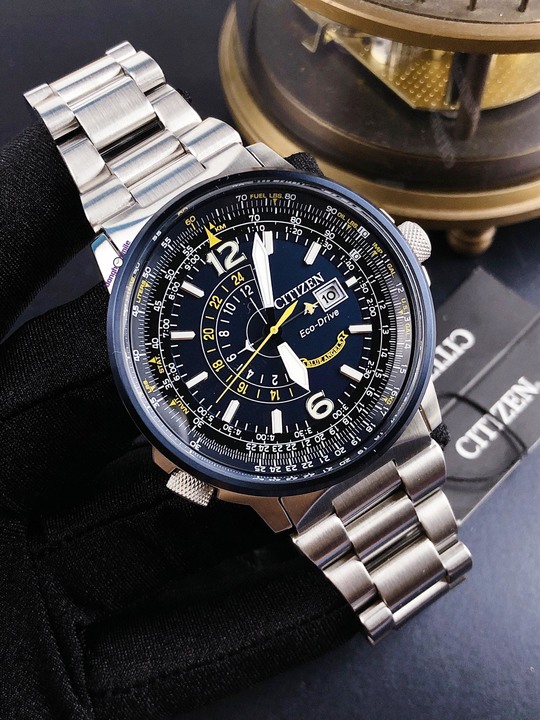 đồng-hồ-citizen-promaster-blue-angles-BJ7006-56L-1