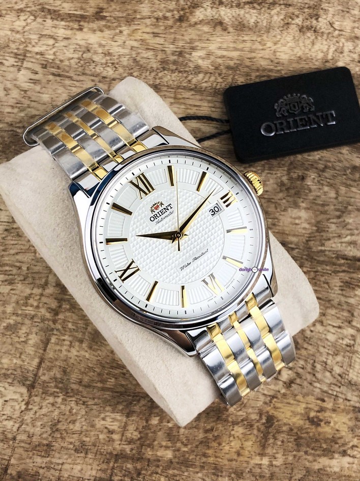 đồng-hồ-orient-kính-sapphire-sac04002w0-1
